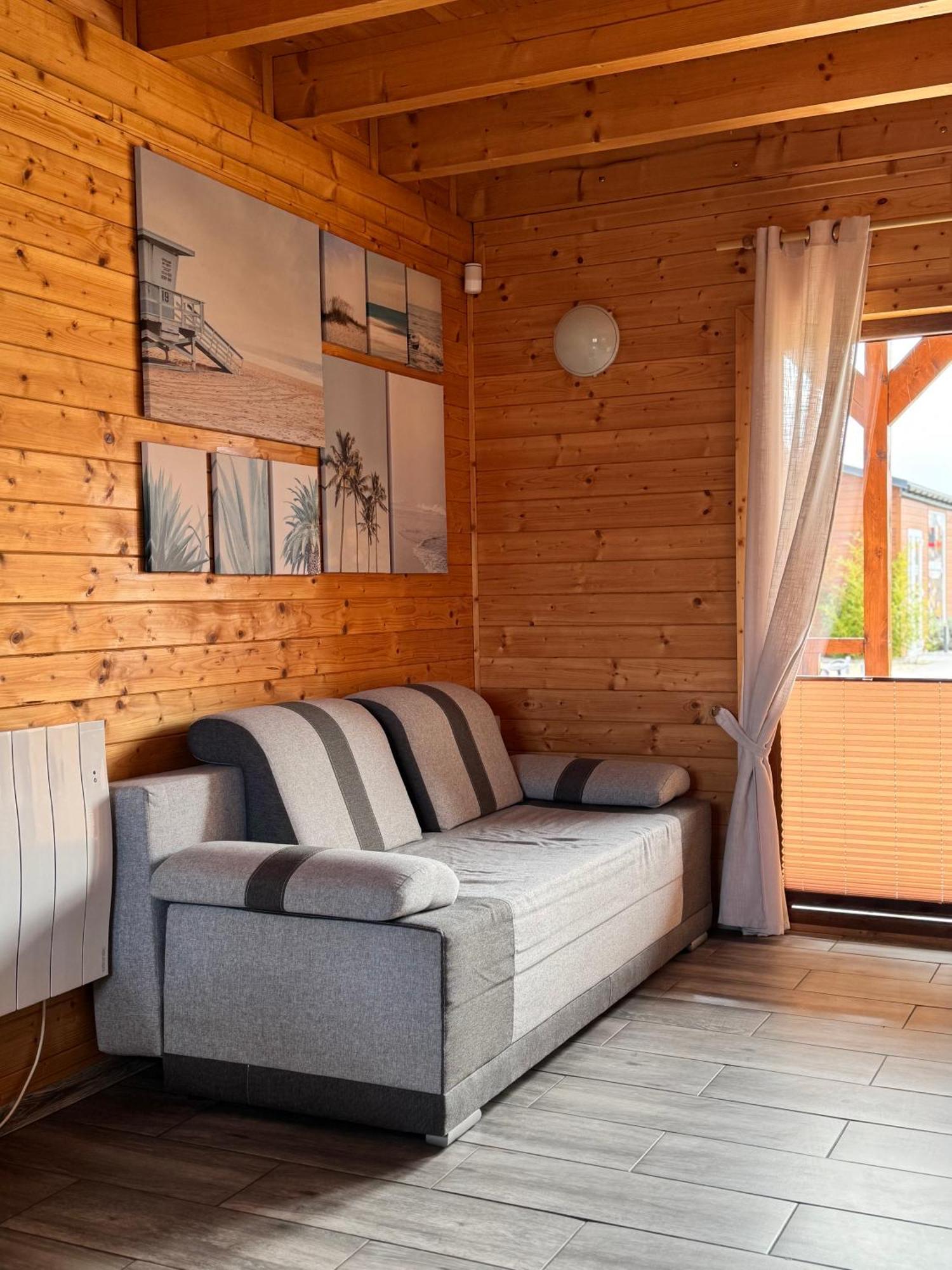 Magija Baltyku Hotell Sarbinowo Exteriör bild