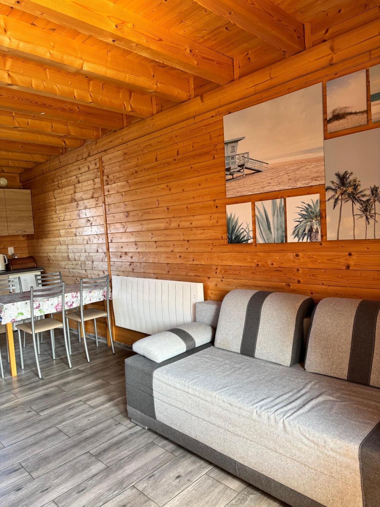 Magija Baltyku Hotell Sarbinowo Exteriör bild